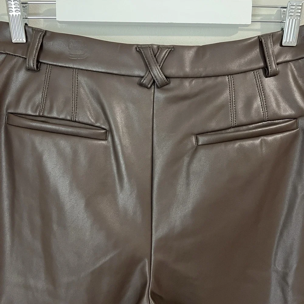 Banana Republic Women's 8 Faux Vegan Leather Shorts Chocolate Brown High‎ Rise